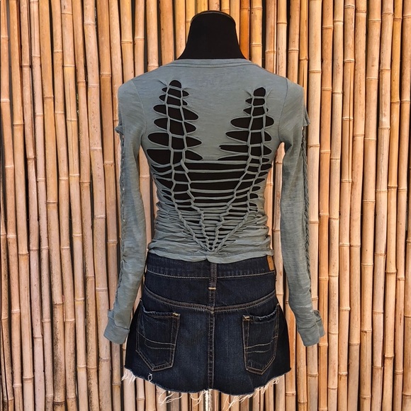 Tops - *Custom* L/S Green Burnout Cut Weave Tee Small